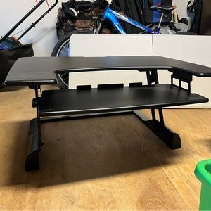 Desktop sit and stand riser, black, heavy duty, fits 2 monitors and laptop